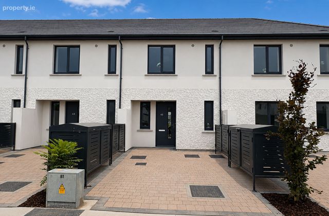 The Pine, Longwood, Co. Meath - Click to view photos