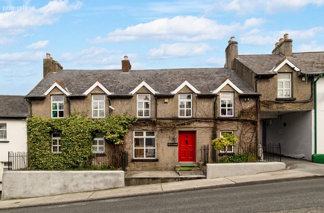 Ivy House No 1-7 Ivy Court, 100 Templeshannon, Enniscorthy, Co. Wexford - Click to view photos