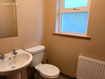 10 Railway View, Belturbet, Co. Cavan - Image 4