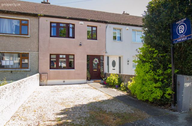 3 Saint Brendan's Crescent, Dublin 12, Walkinstown, Dublin 12 - Click to view photos