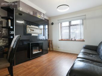 42 Valley Park Road, Finglas, Dublin 11, Finglas, Dublin 11 - Image 4