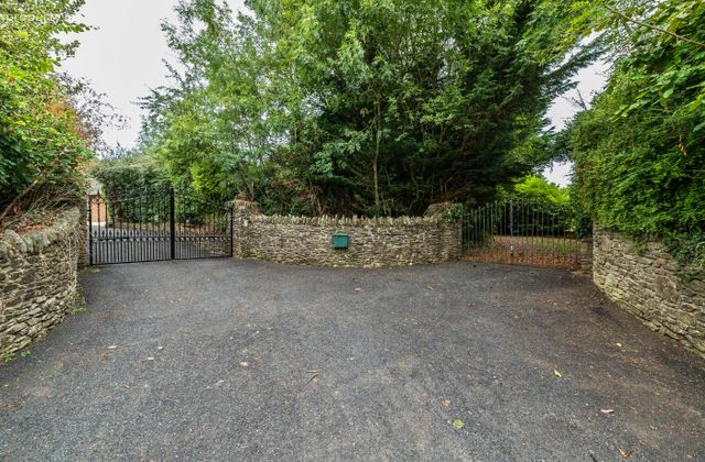 Stone Lodge, Killinane, Kilcullen, Co. Kildare, Kilcullen, Co. Kildare - Click to view photos