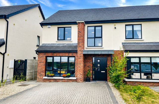 39 The Green, An Glas&aacute;n, Greenville Lane, Enniscorthy, Co. Wexford - Click to view photos