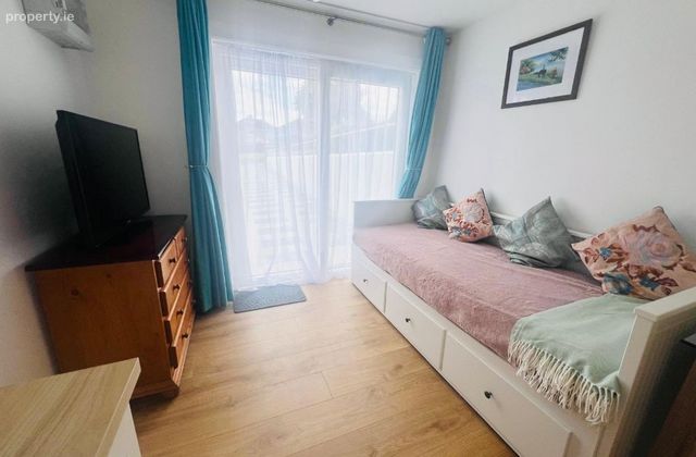 Old Youghal Road, Montenotte, Co. Cork - Click to view photos