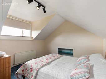 8 Lea Crescent, Sandymount, Dublin 4 - Image 5