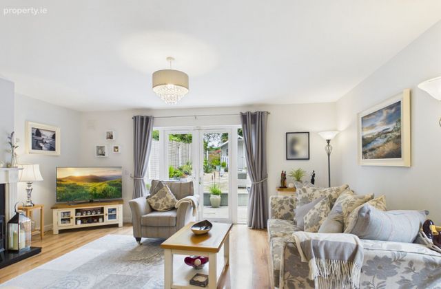 17 Elm Grove, Gort An &Oacute;ir, Castlemartyr, Co. Cork - Click to view photos