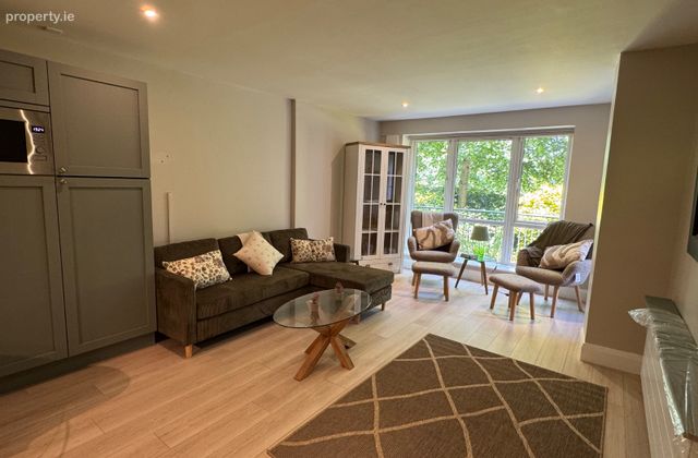Bracken Hill, Sandyford, Dublin 18 - Click to view photos