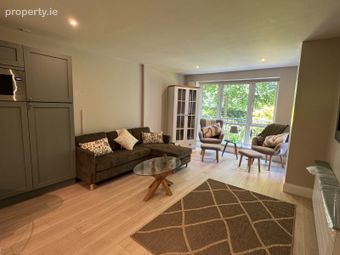 Bracken Hill, Sandyford, Dublin 18