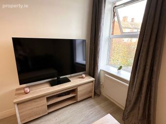Apartment 28, Grafton Hall, Dublin 2 - Image 5