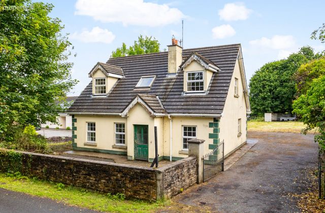 Spring Garden, Calverstown, Kilcullen, Co. Kildare - Click to view photos