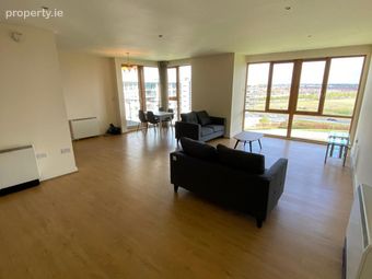 Apt 126, The Crescent, Park West Pointe, Yeats Way, D12 Y579, Park West, Dublin 12 - Image 4