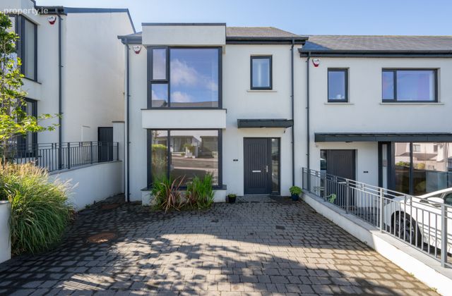 43 Mill View, Ballinglanna, Glanmire, Cork, Glanmire, Co. Cork - Click to view photos