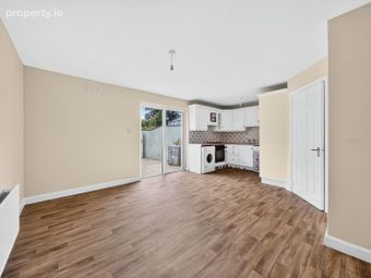 10 Castle Row, Ballina, Ballina, Co. Mayo - Image 4