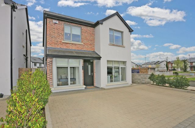 9 Castlebrook Drive, Castlebrook Manor, Castletroy, Co. Limerick - Click to view photos