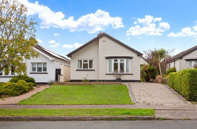 149 Beachdale, Kilcoole, Co. Wicklow - Click to view photos