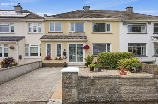 26 Woodlands, Portmarnock, Portmarnock, Co. Dublin - Click to view photos