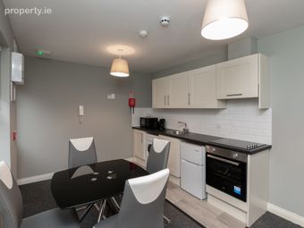 Flat 6, 23 Nottingham Street, North Strand, Dublin 3 - Image 2