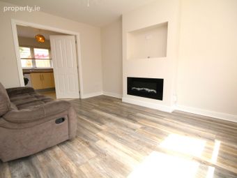 6 Heathfield Terrace, Dublin 11, Finglas, Dublin 11 - Image 2