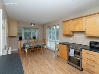 16 Newlands Manor Court, Clondalkin, Dublin 22 - Image 5