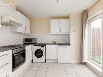 19 The Sweepstakes, Ballsbridge, Merrion Road, Dublin 4, Ballsbridge, Dublin 4 - Image 2