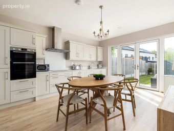 6 Woodbrook Avenue, Dublin Road, Shankill, Co. Dublin, Shankill, Dublin 18 - Image 3
