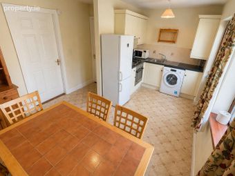 11 The Courtyard, Bellfield, Ferrybank, Slieverue, Co. Kilkenny - Image 4