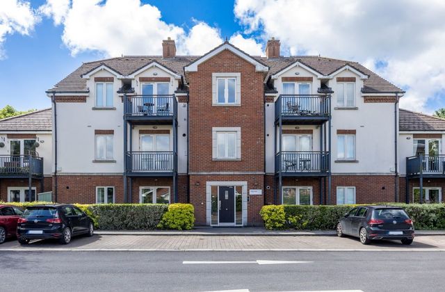Apartment 3, Rathmore, The Links, Station Road, Portmarnock, Co. Dublin - Click to view photos