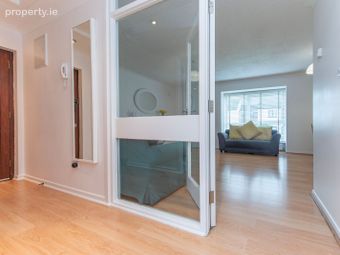 18 Rockbarton Court, Salthill, Galway, Salthill, Co. Galway - Image 5
