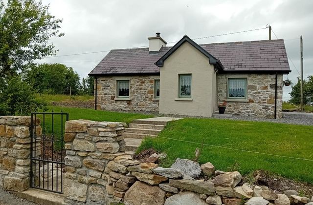 Mountdelvin, Cloonfad, Co. Roscommon - Click to view photos