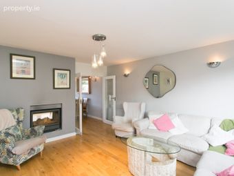 128 Lakelands Close, Stillorgan, Co Dublin, Stillorgan, Co. Dublin - Image 5
