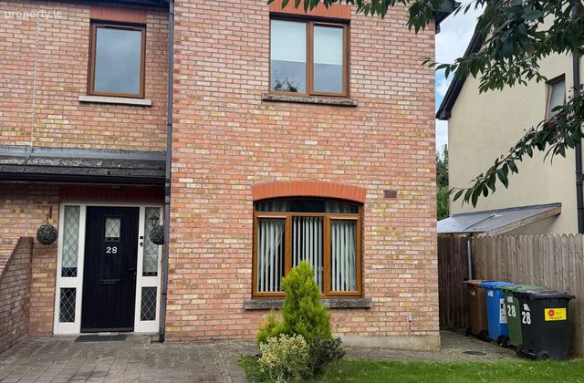 28 &Aacute;rd Na Carraig, Lis Na Dara, Dundalk, Co. Louth - Click to view photos