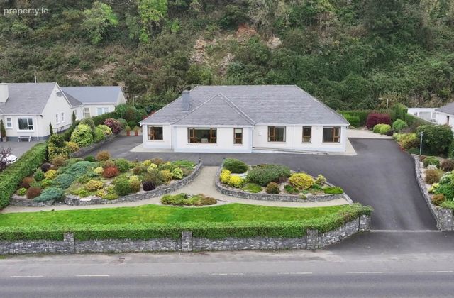 Ballyargus, Redcastle, Co. Donegal, Redcastle, Co. Donegal - Click to view photos