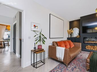 18 Hollywoodrath Place, Hollystown, Dublin 15 - Image 5