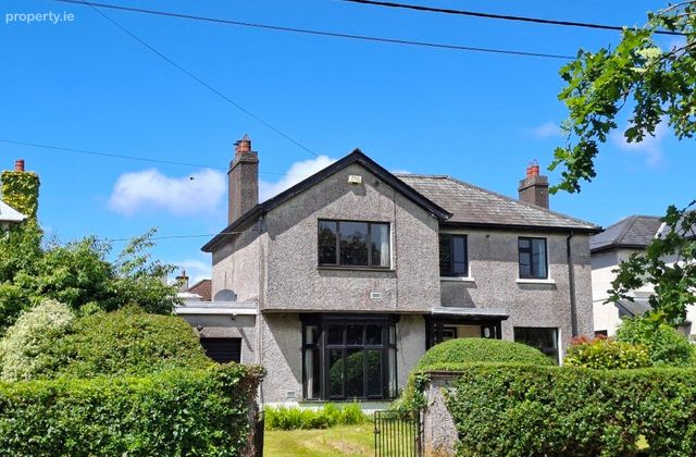 11 Menloe Gardens, Blackrock Road, Cork., Cork City Centre, Co. Cork - Click to view photos