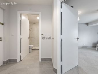Apartment, Kelly's Court, Dublin 1 - Image 3