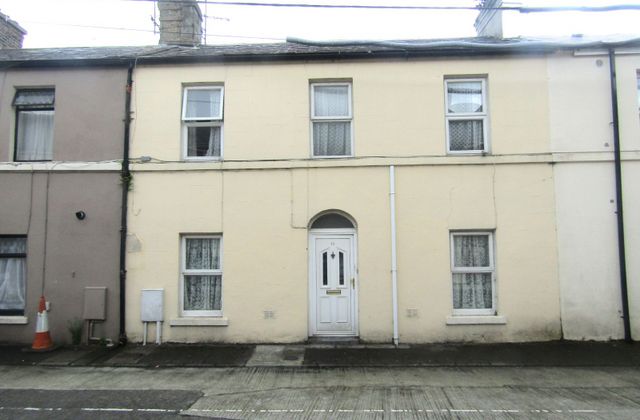 13 Emmett Place, Saint Joseph Street, Limerick City Centre, Co. Limerick - Click to view photos