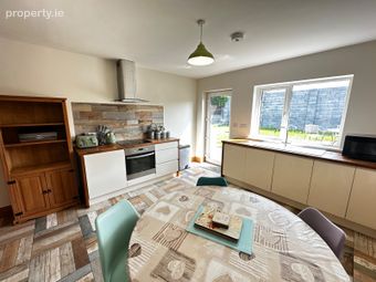 4 Meadow Grove, Ballybane, Mervue, Co. Galway - Image 5