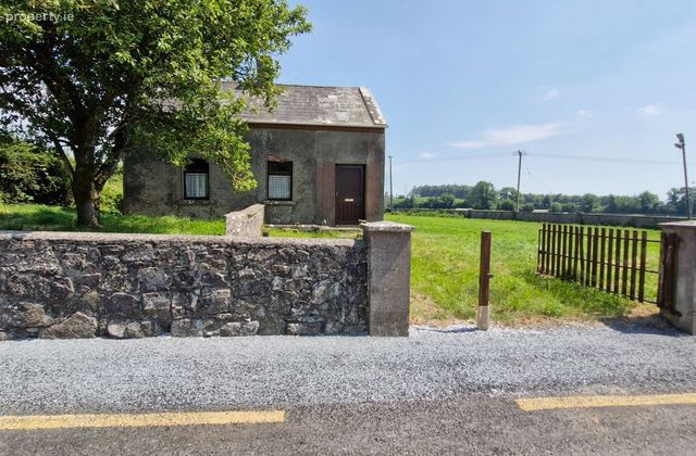 Duniry, Loughrea, Co. Galway - Click to view photos