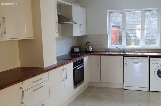 26 Dunvale Crescent, Frankfield, Cork, Frankfield, Co. Cork - Click to view photos