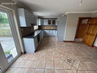 17 Glen Park, Letterkenny, Co. Donegal - Image 5