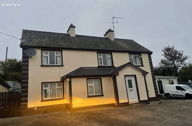 245 Lisnaskea Road, Corradillar, Lisnaskea, Co. Fermanagh, BT92 0FJ - Click to view photos