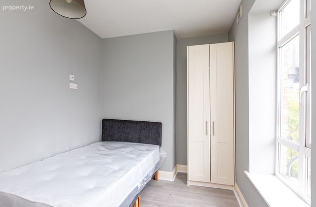 Apartment 2, 118 North Strand Road, North Strand, Dublin 3 - Click to view photos