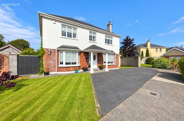 Fionnghlas, 4 Annavilla Grove, Westbury, Corbally, Westbury, Co. Clare - Click to view photos