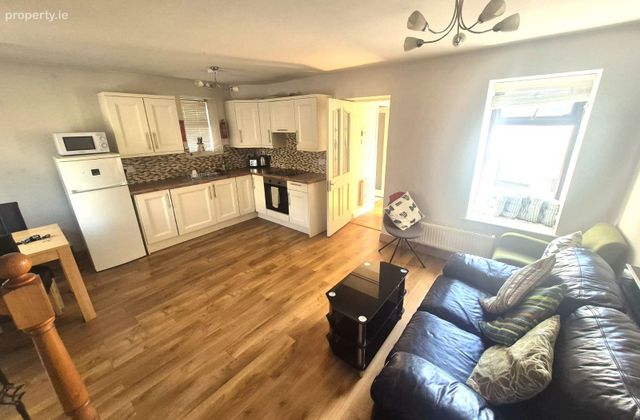 Wilton Park Villas, Bishopstown, Co. Cork - Click to view photos