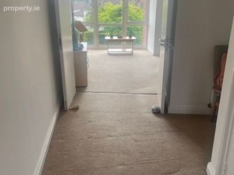 4 The Crescent, Farranlea Road, Cork, Victoria Cross, Co. Cork - Image 2