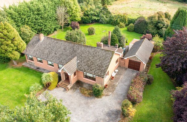 Oak Lawns, Clonee Road, Westmanstown, Lucan, Co. Dublin - Click to view photos