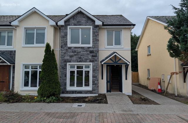 43 Springvale, Tubbercurry, Co. Sligo, Tubbercurry, Co. Sligo - Click to view photos