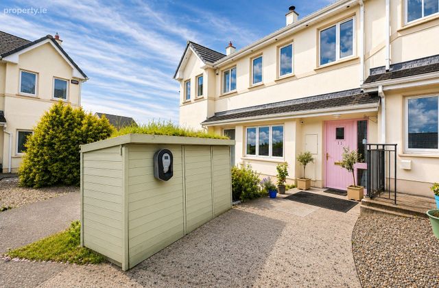 11 Castlerock Mews, Castleconnell, Co. Limerick - Click to view photos
