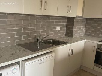 Apartment 2, Lanahrone House, Steamboat Quay, Dock, Limerick City Centre, Co. Limerick
