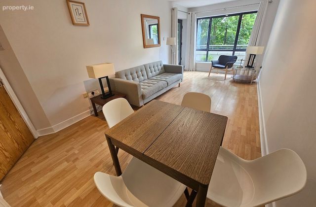 Block 1, Parkgate Place, Parkgate Street, Dublin 8 - Click to view photos